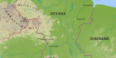 Kat jeyografik nan Giyàn ki montre pi ba a bò lanmè plenn